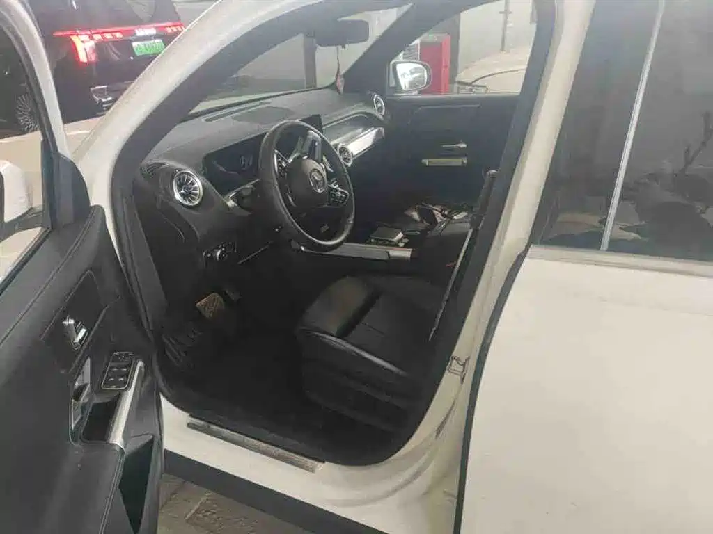Mercedes-Benz Mercedes-Benz GLB 200 Fashion Edition 2022 Facelift 2022 - thumbnail 17