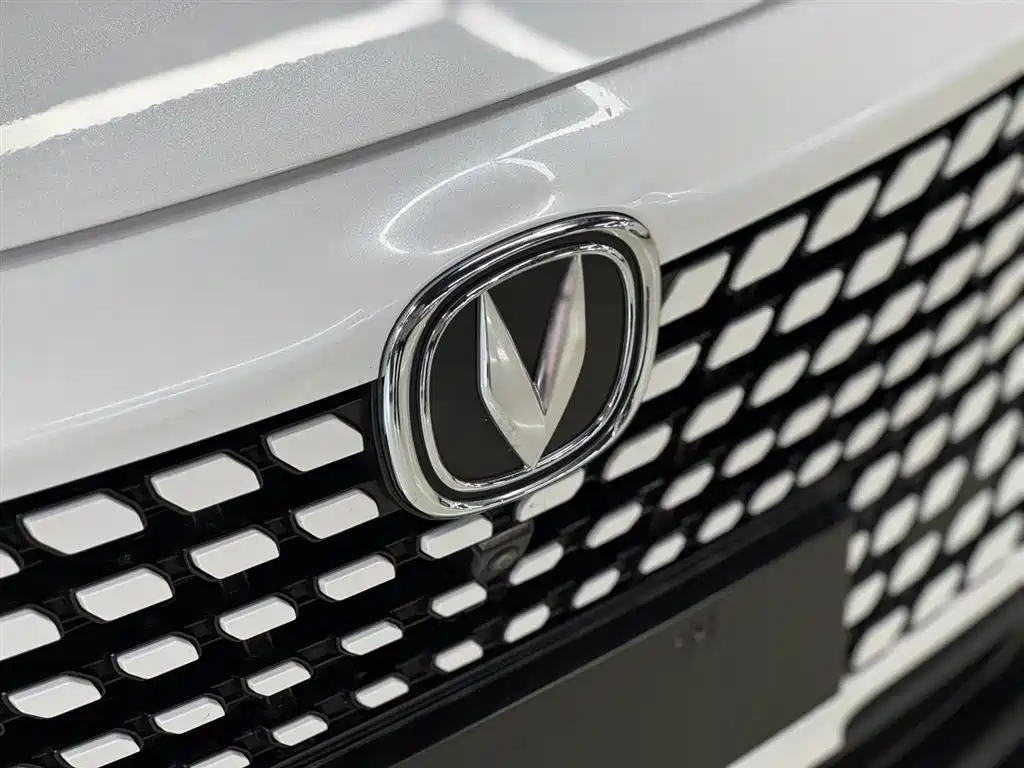 Changan Changan UNI-T 2022 2.0T Pilot Edition 2022 - thumbnail 7