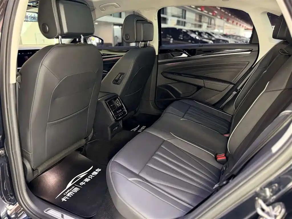 Volkswagen Passat 2024 380TSI Longyao Edition 2024 - thumbnail 21
