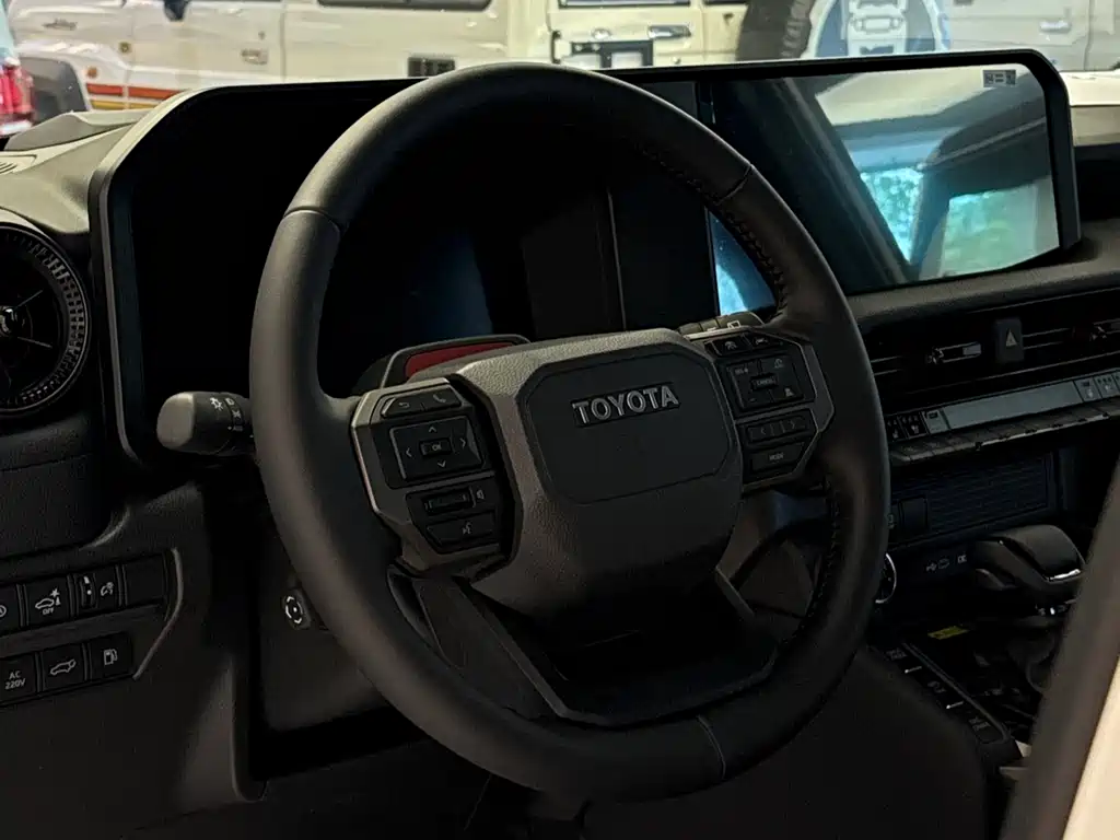 Toyota Prado 2026 2.4T HanYe WX Edition 5-Seater 2026 - thumbnail 3