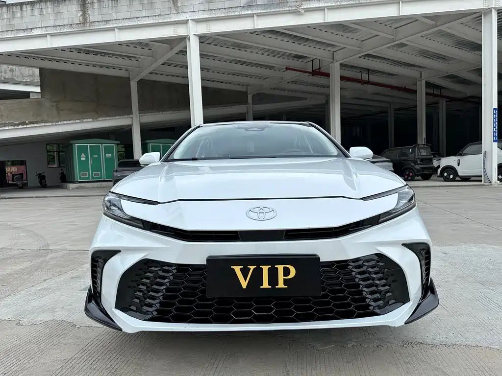 Toyota Camry 2026 Hybrid 2.0 HSE Guanghui Edition 2026 - thumbnail 2