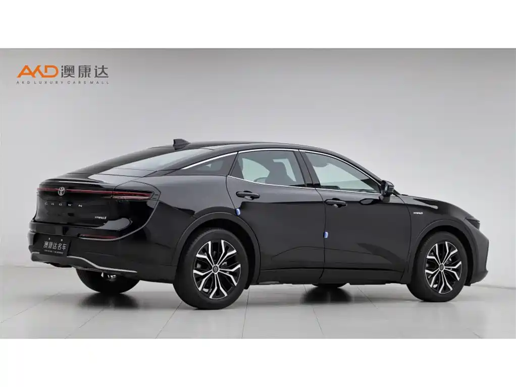 Toyota Crown SportCross 2.5 HEV FWD Premium Edition 2023 2024 - thumbnail 3