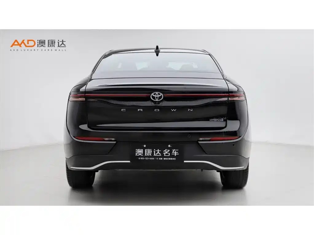 Toyota Crown SportCross 2.5 HEV FWD Premium Edition 2023 2024 - thumbnail 4