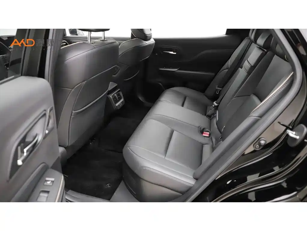 Toyota Crown SportCross 2.5 HEV FWD Premium Edition 2023 2024 - thumbnail 7