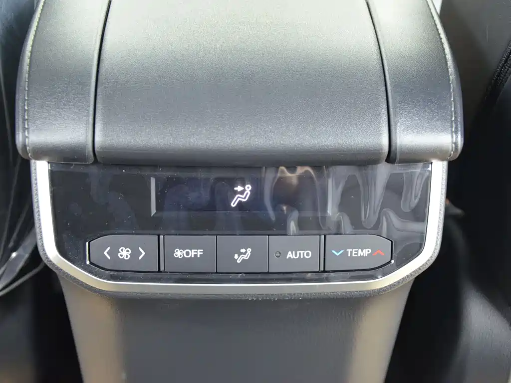 Toyota Crown Kluger 2.5L HEV AWD 2026 - thumbnail 13