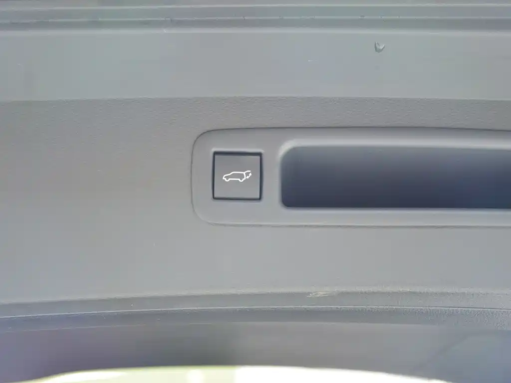 Toyota Crown Kluger 2.5L HEV AWD 2026 - thumbnail 16