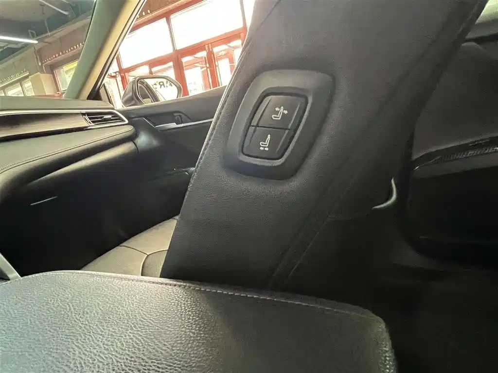 Toyota Camry 2021 2.0G Luxury Edition 2021 - thumbnail 22