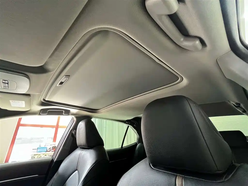 Toyota Camry 2021 2.0G Luxury Edition 2021 - thumbnail 24