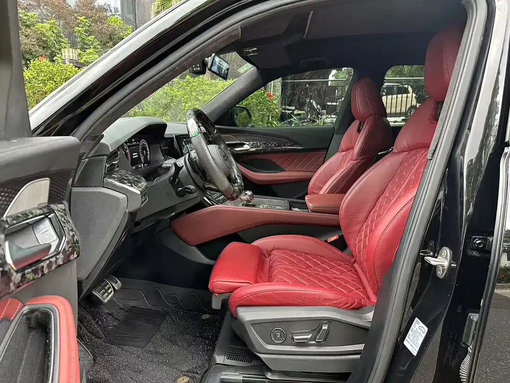 Audi Audi Q6 45 TFSI quattro Black Warrior Edition 6-Seater 2023 - thumbnail 4