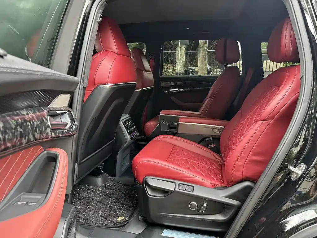 Audi Audi Q6 45 TFSI quattro Black Warrior Edition 6-Seater 2023 - thumbnail 5