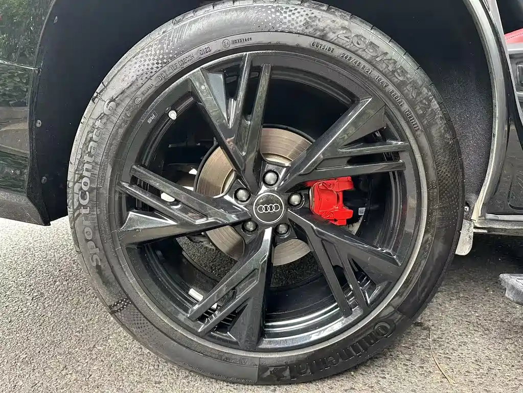 Audi Audi Q6 45 TFSI quattro Black Warrior Edition 6-Seater 2023 - thumbnail 10
