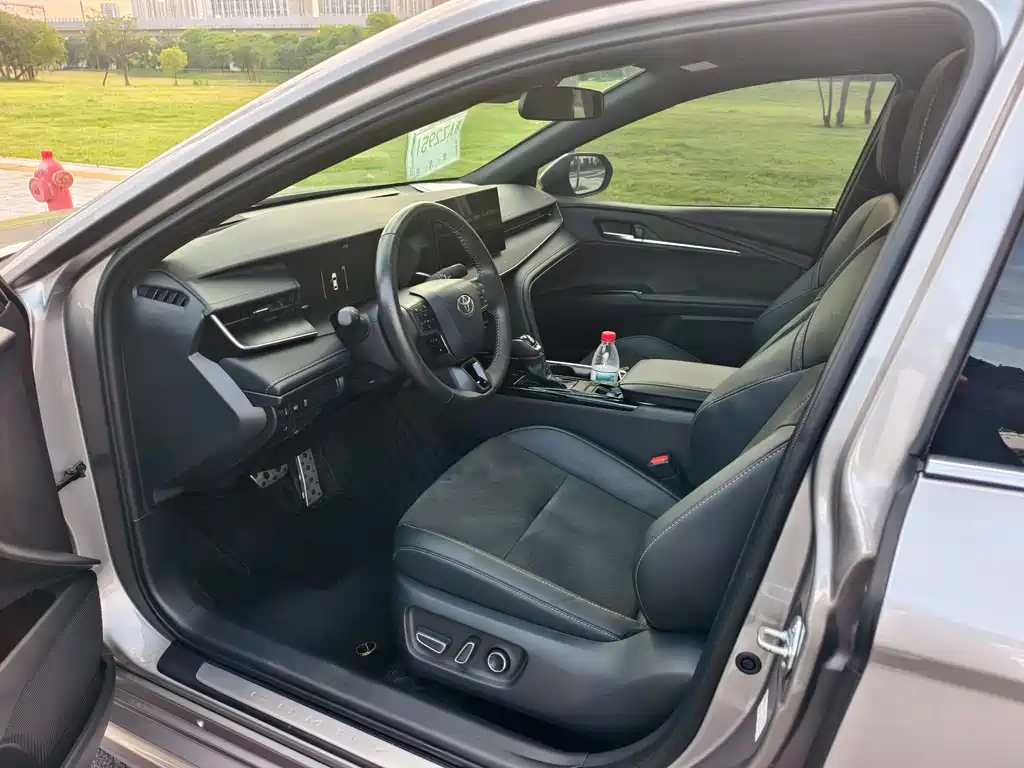 Toyota Camry 2026 Hybrid 2.0HXS Sport Plus 2025 - thumbnail 5