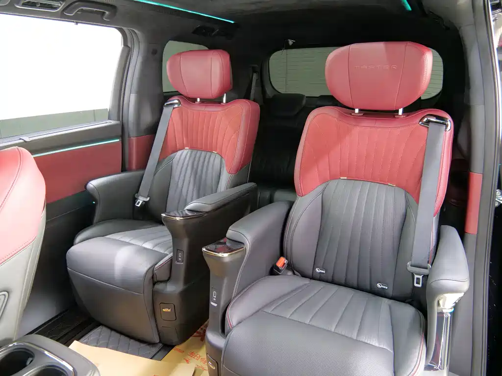 GAC Trumpchi GAC Trumpchi M8 2025 Grandmaster Super Hybrid 2026 - thumbnail 10