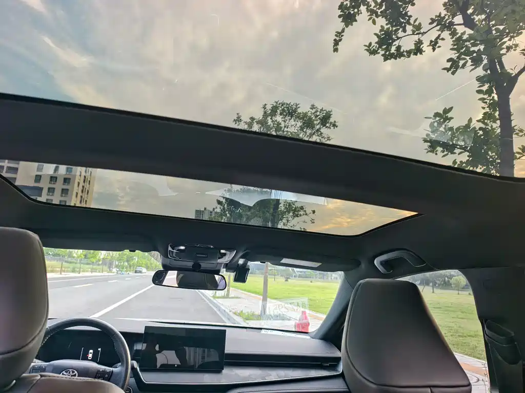 Toyota Camry 2026 Hybrid 2.0HXS Sport Plus 2025 - thumbnail 8