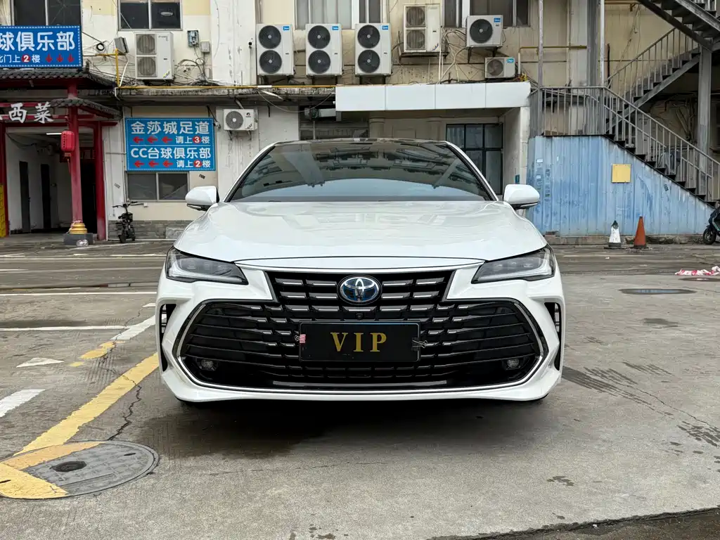 Toyota Avalon 2023 Hybrid 2.5L XLE Premium 2023 - thumbnail 2