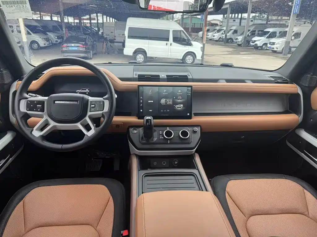 Land Rover Land Rover Defender 2024 110 3.0T P400 X-DYNAMIC HSE 2023 - thumbnail 7