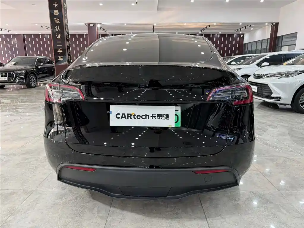 Tesla Model Y 2021 Standard Range RWD 2022 - thumbnail 5