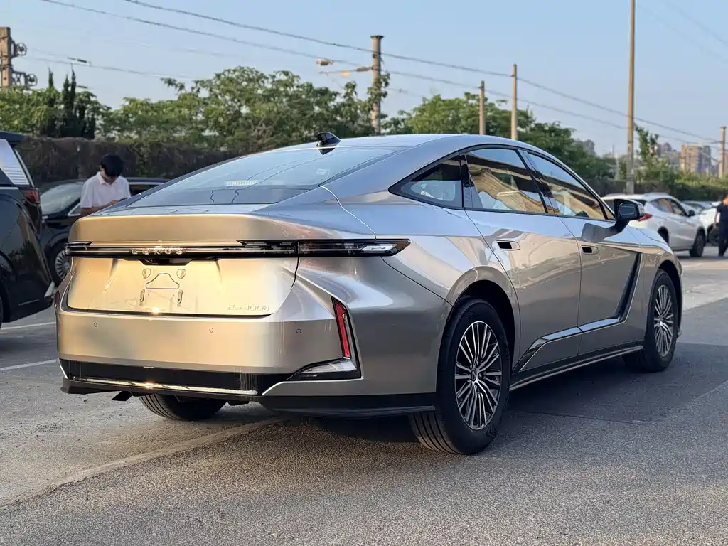 Lexus Lexus ES 2026 300h 2026 - thumbnail 3