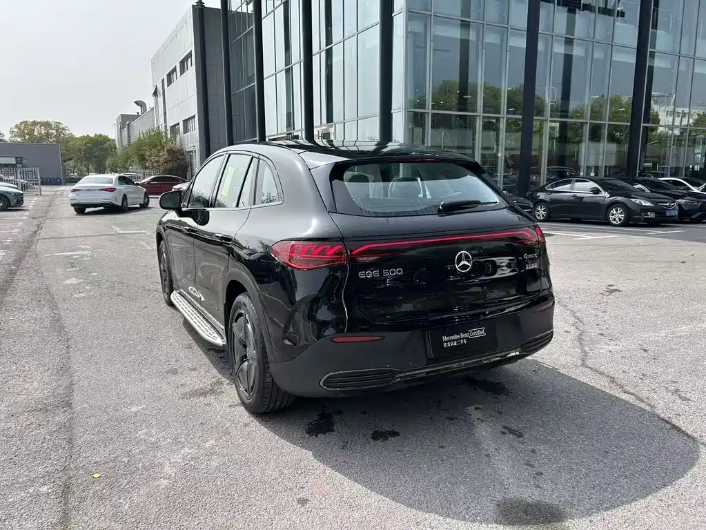 Mercedes-Benz Mercedes-Benz EQE SUV 500 4MATIC Special Edition 2026 - thumbnail 7