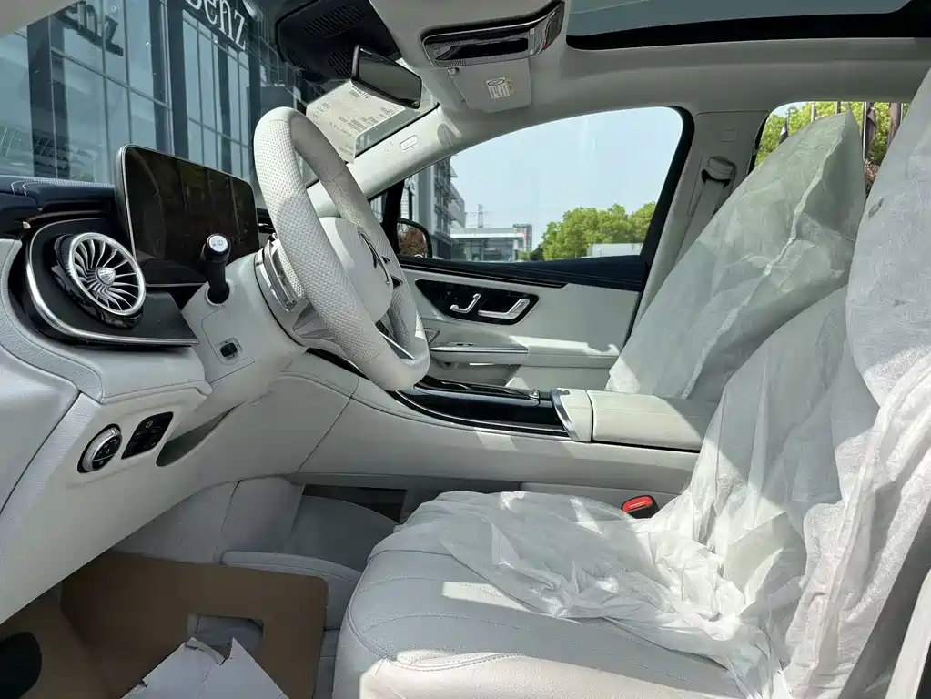 Mercedes-Benz Mercedes-Benz EQE SUV 500 4MATIC Special Edition 2026 - thumbnail 10