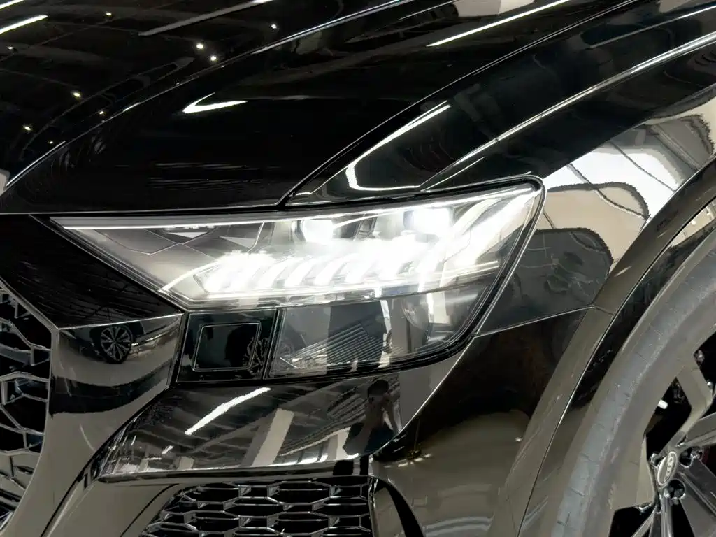 Audi Audi RS Q8 4.0T 2022 - thumbnail 3