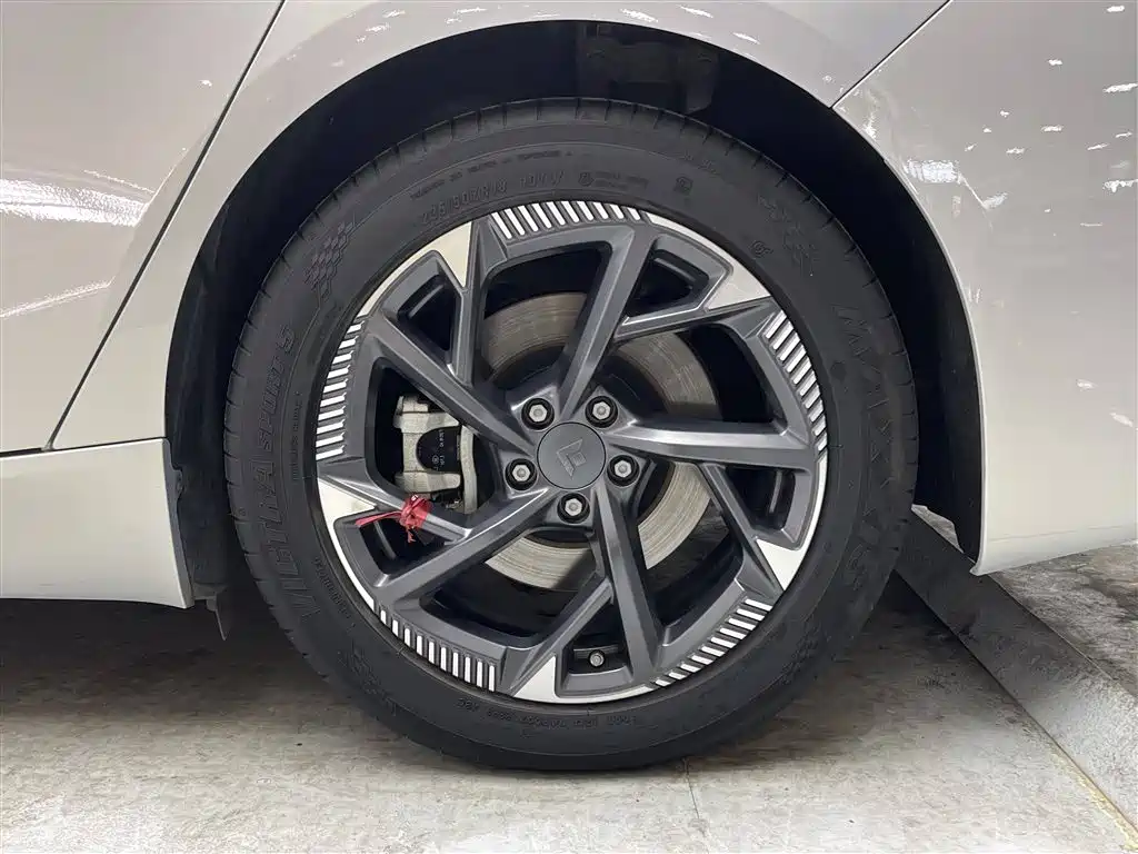 GAC Hyper Hyper GT 2023 560 RWD Tech Edition 2024 - thumbnail 6