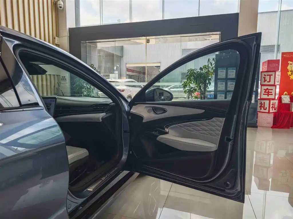 BYD BYD Seal 2022 700km RWD Long Range 2023 - thumbnail 13