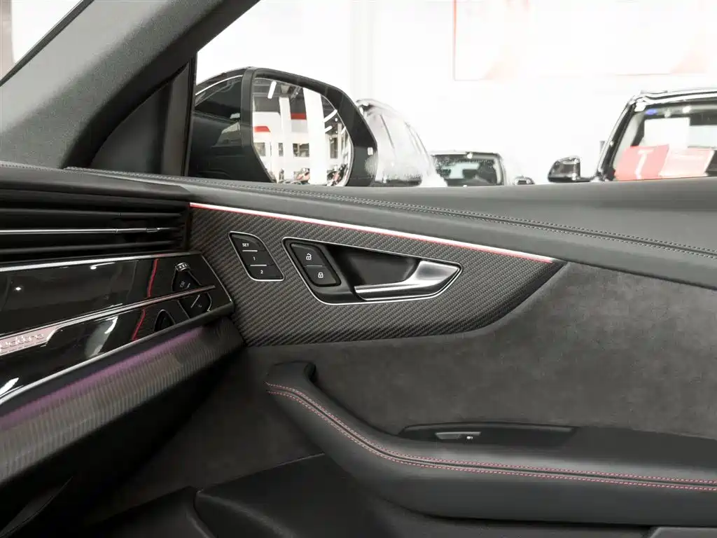 Audi Audi RS Q8 4.0T 2022 - thumbnail 14