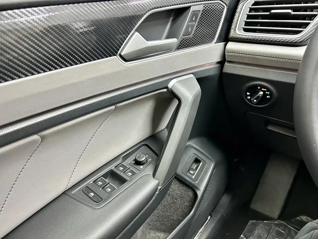 Volkswagen Volkswagen Tayron 2023 280TSI FWD Luxury Plus Advanced Edition 2022 - thumbnail 20