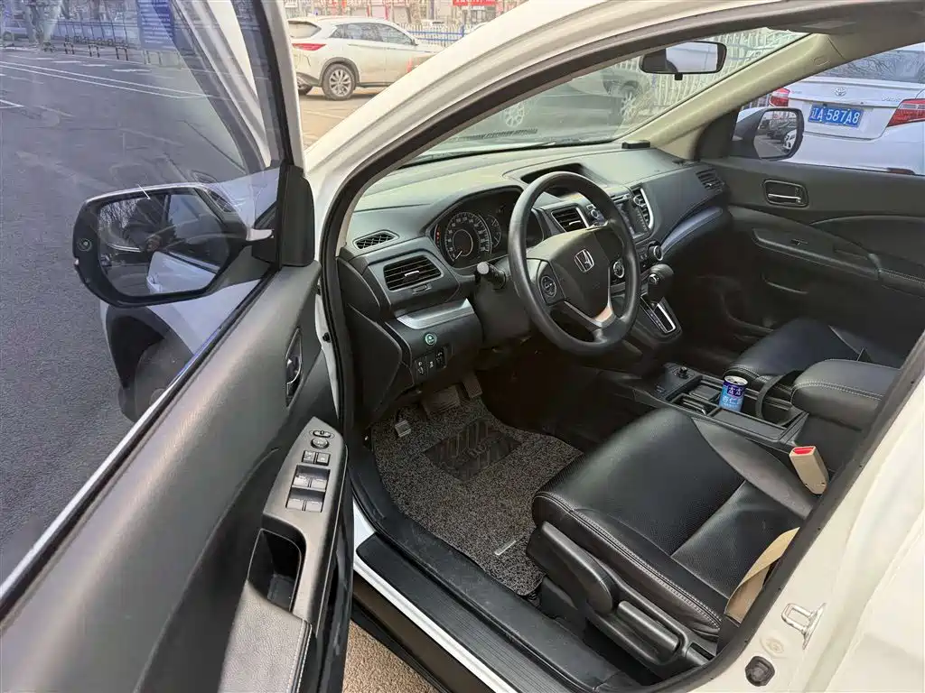 Honda Honda CR-V 2016 2.0L FWD Urban Edition 2017 - thumbnail 5