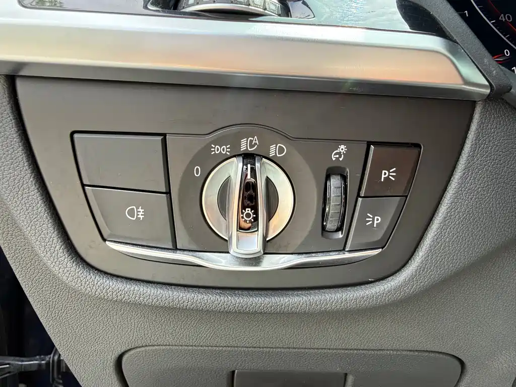 BMW BMW X3 2021 xDrive28i Luxury Package 2021 - thumbnail 24