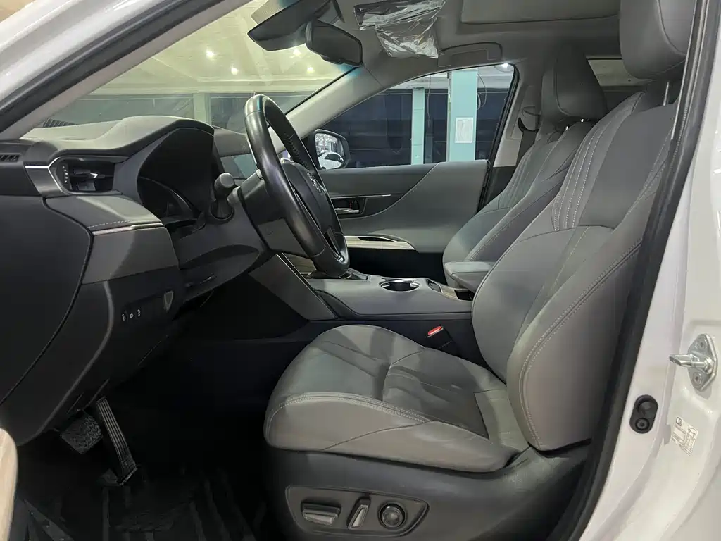 Toyota Toyota Harrier 2023 Hybrid 2.5L CVT 2WD Luxury 2024 - thumbnail 7