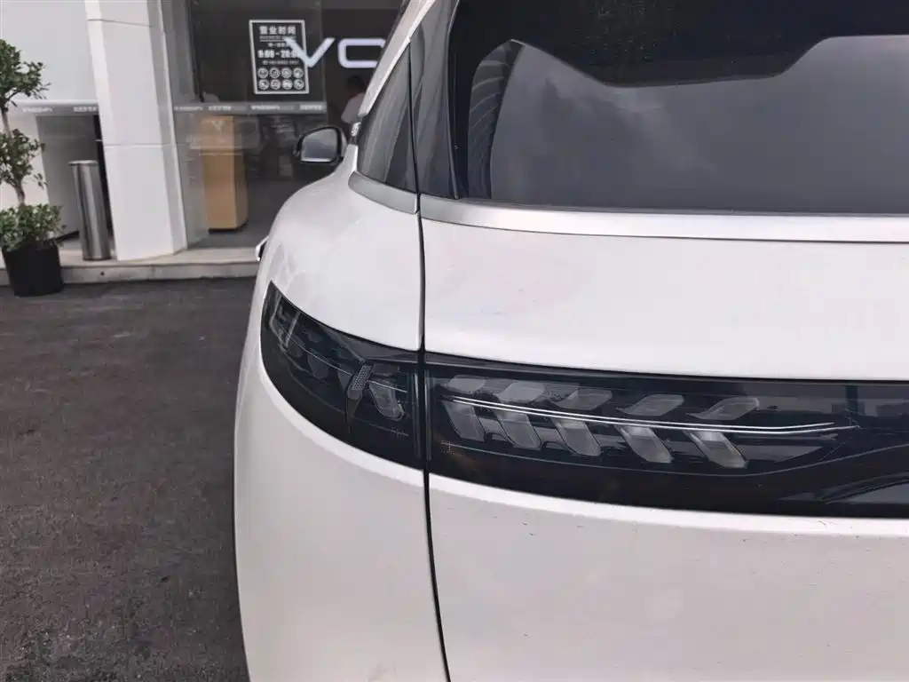 Voyah Voyah FREE 2024 Long Range Intelligent Driving Edition 2024 - thumbnail 10