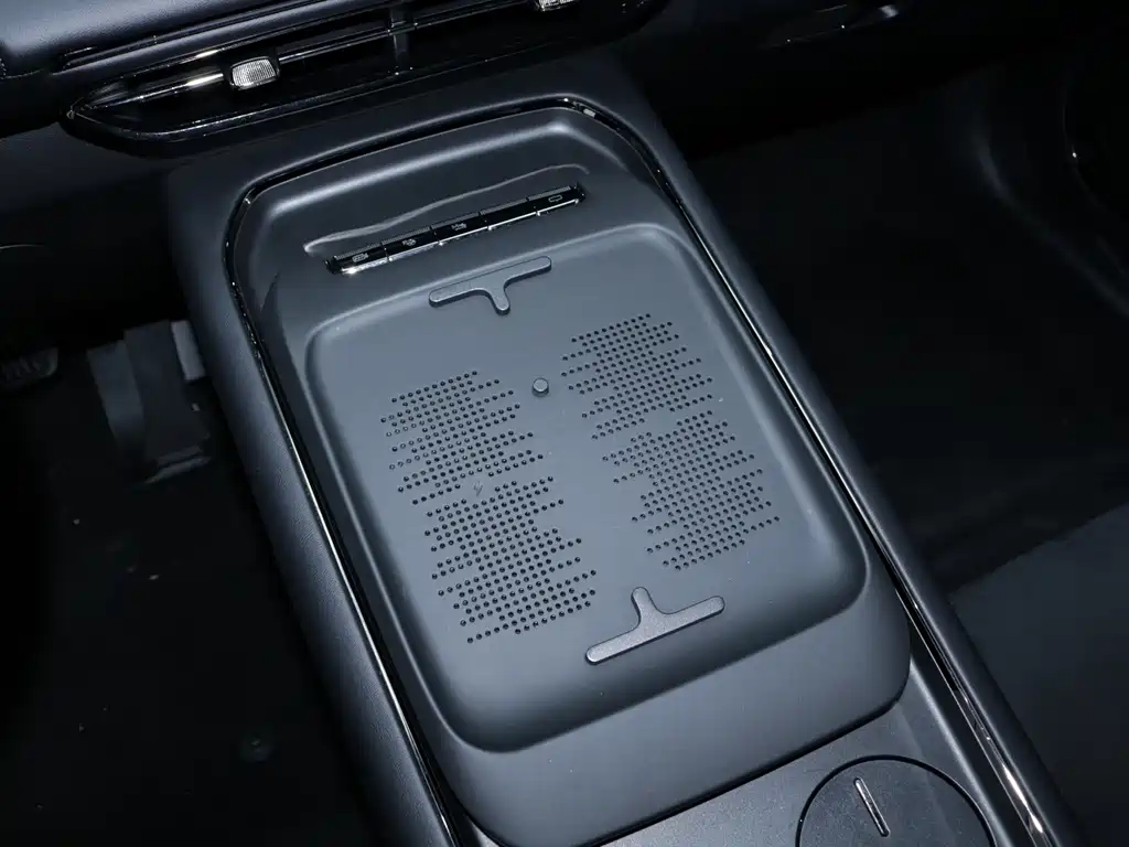 Voyah Voyah FREE 2025 318 318km RWD Touring Edition 2024 - thumbnail 9
