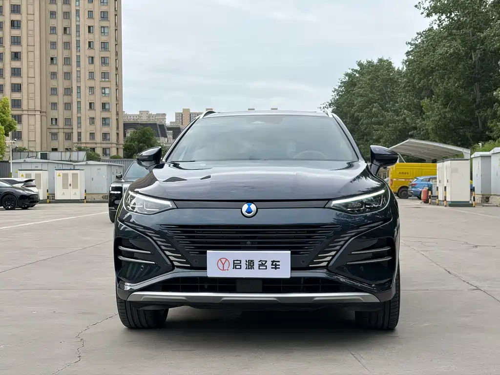 Denza Denza N8 2023 AWD PHEV Flagship 6-Seater 2024 - thumbnail 2