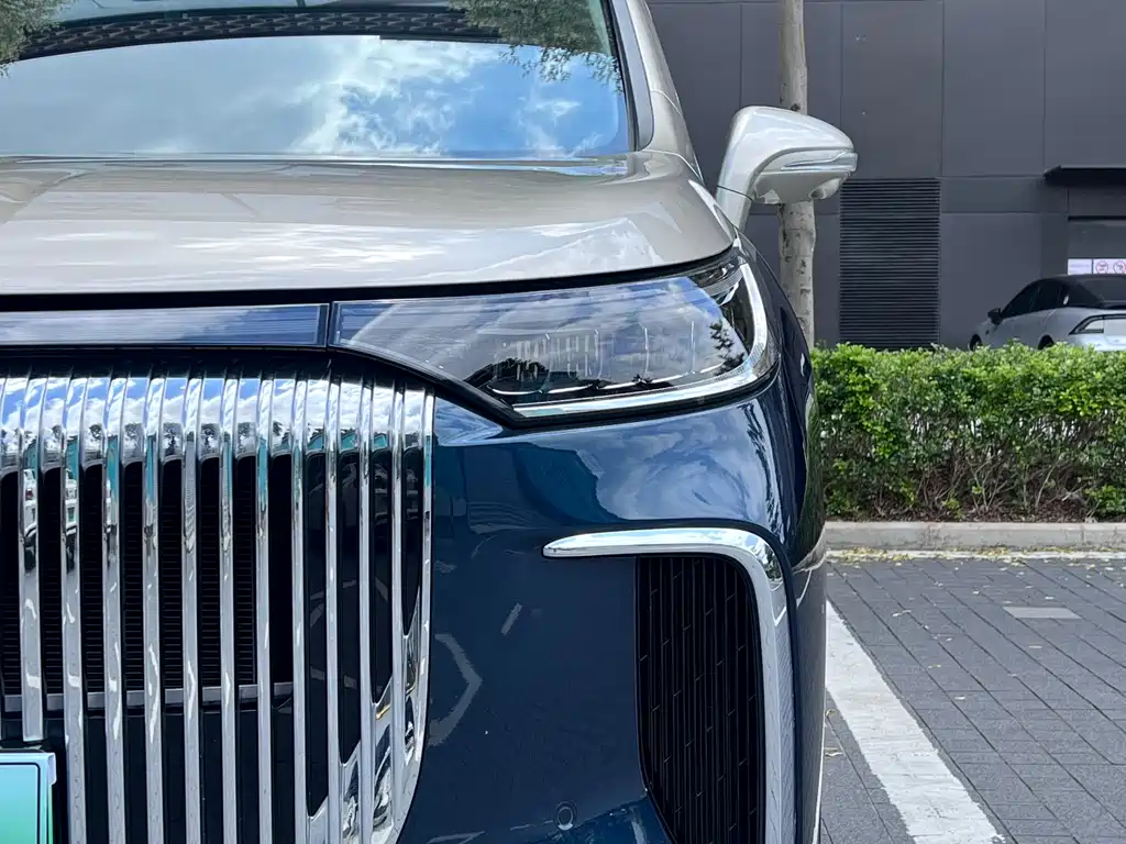Voyah Voyah Dreamer 2026 PHEV Qiankun Ultra 2025 - thumbnail 4