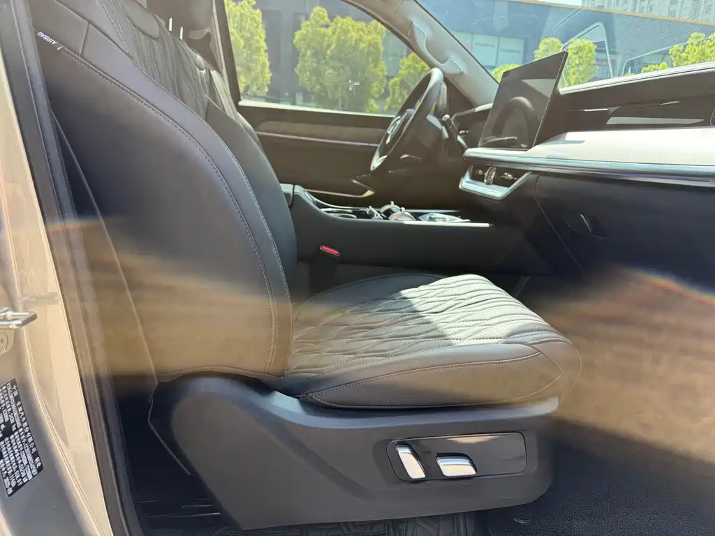 Tank Tank 500 PHEV 2026 Hi4-Z Smart Edition 2025 - thumbnail 8