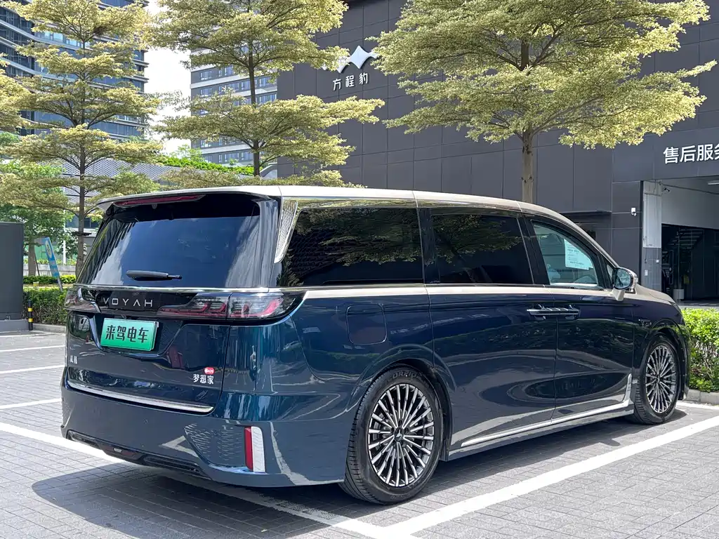 Voyah Voyah Dreamer 2026 PHEV Qiankun Ultra 2025 - thumbnail 6