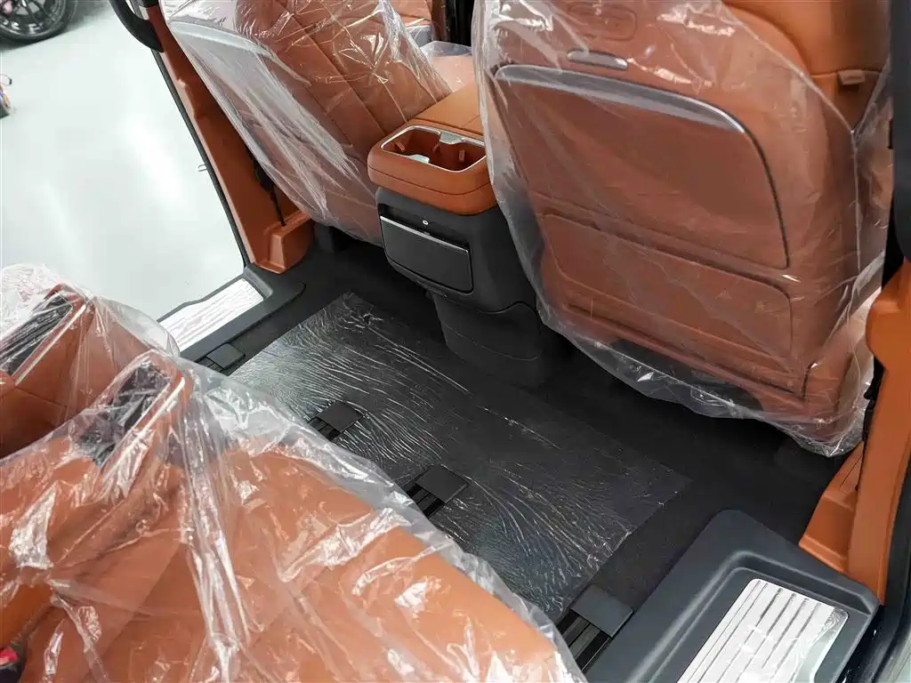Buick Buick GL8 Century 2026 Luxury Edition 2026 - thumbnail 12