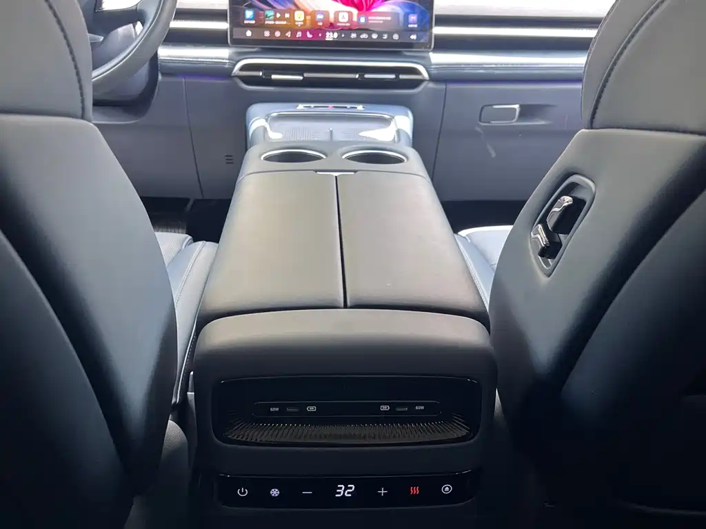 Voyah Voyah Dreamer 2026 PHEV Qiankun Ultra 2025 - thumbnail 16