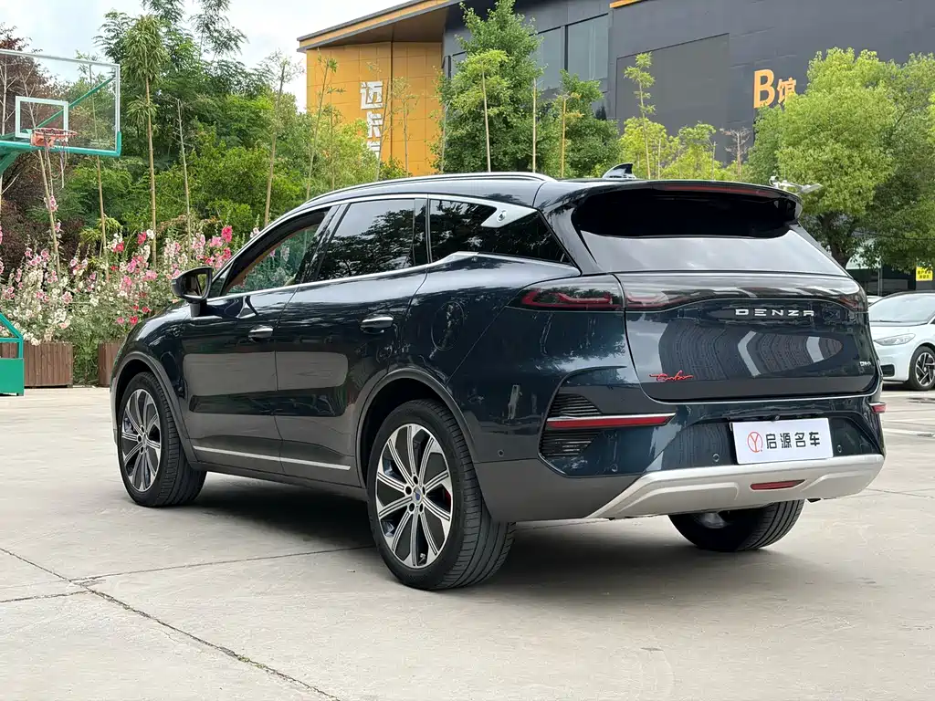 Denza Denza N8 2023 AWD PHEV Flagship 6-Seater 2024 - thumbnail 17
