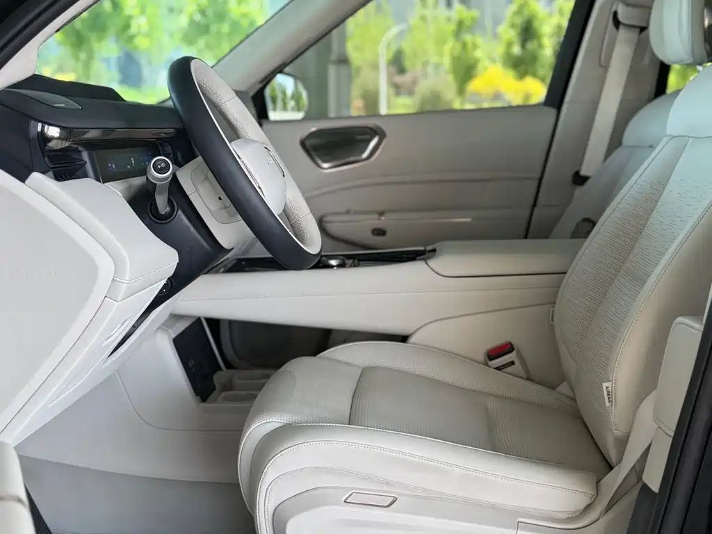Lynk & Co Lynk & Co 900 2025 1.5T Ultra 6-Seater 2025 - thumbnail 12