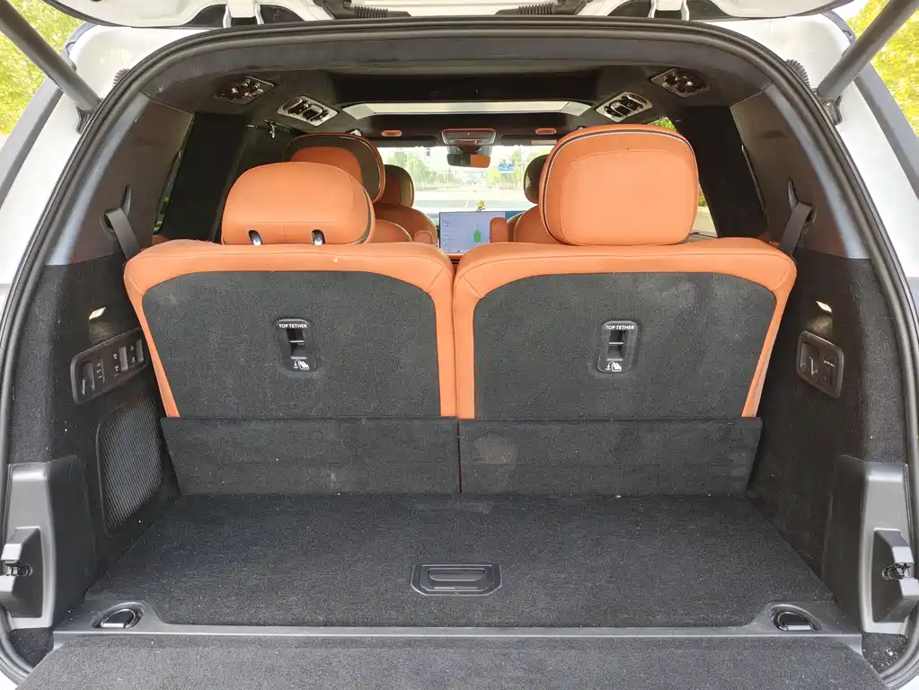 Lynk & Co Lynk & Co 900 2025 2.0T Ultra 6-Seater 2025 - thumbnail 15