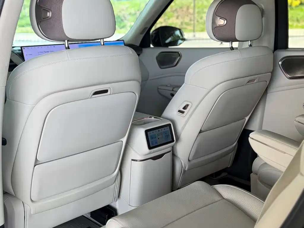 Lynk & Co Lynk & Co 900 2025 1.5T Ultra 6-Seater 2025 - thumbnail 19