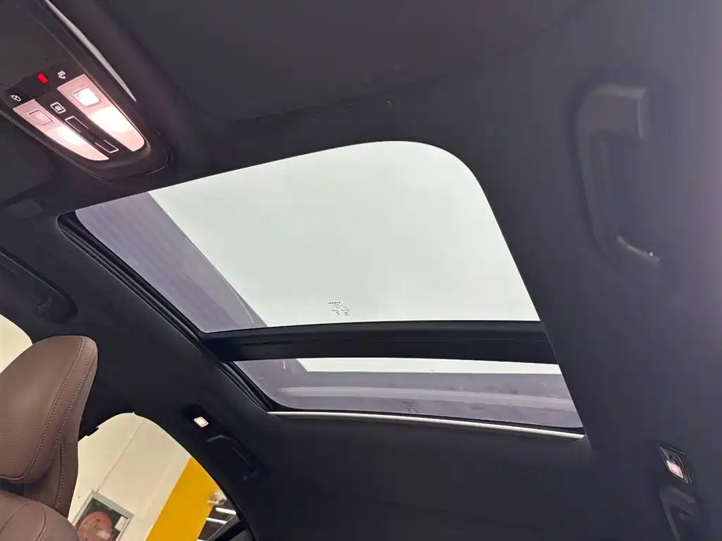 Volvo Volvo S60 B4 2023 - thumbnail 18
