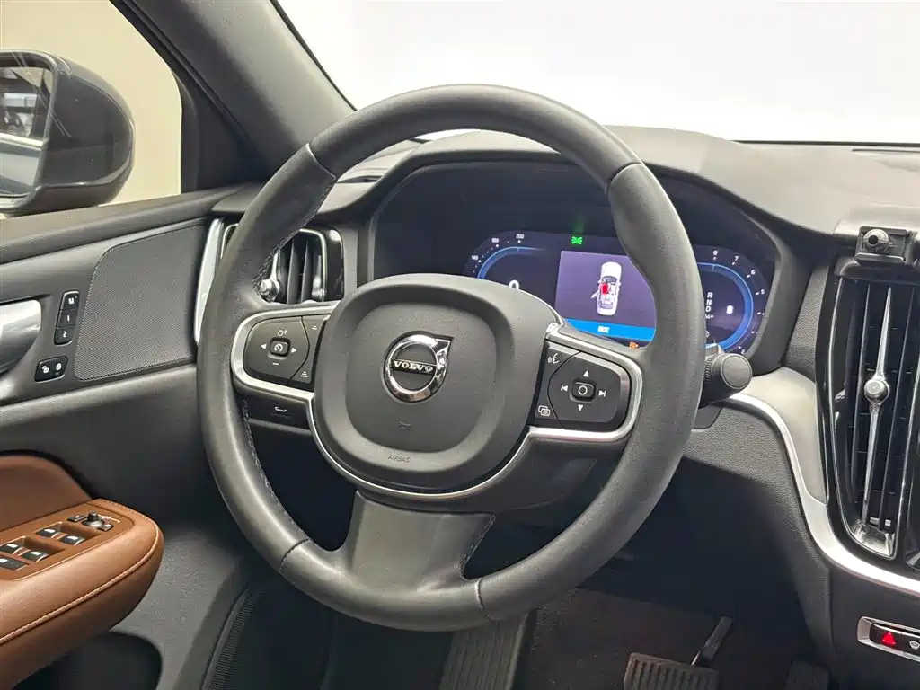 Volvo Volvo S60 B4 2023 - thumbnail 23