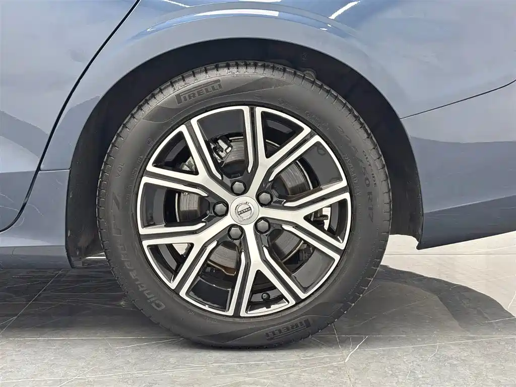 Volvo Volvo S60 B4 2023 - thumbnail 24