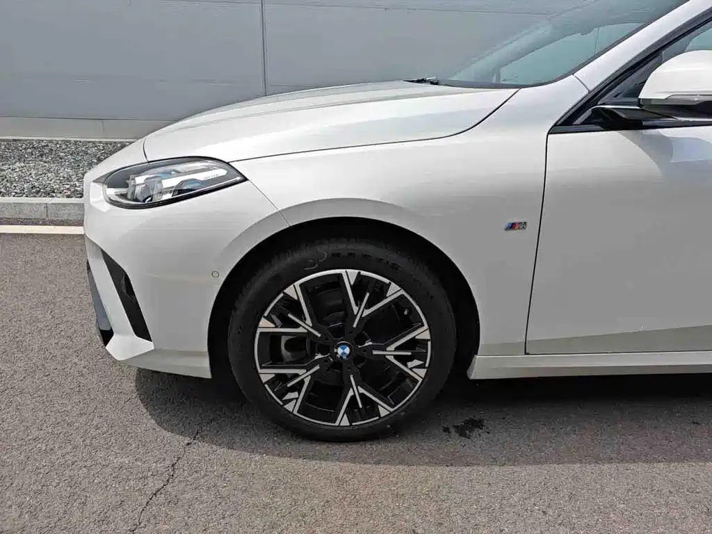 BMW BMW 2 Series 225L M Sport Package 2025 - thumbnail 10