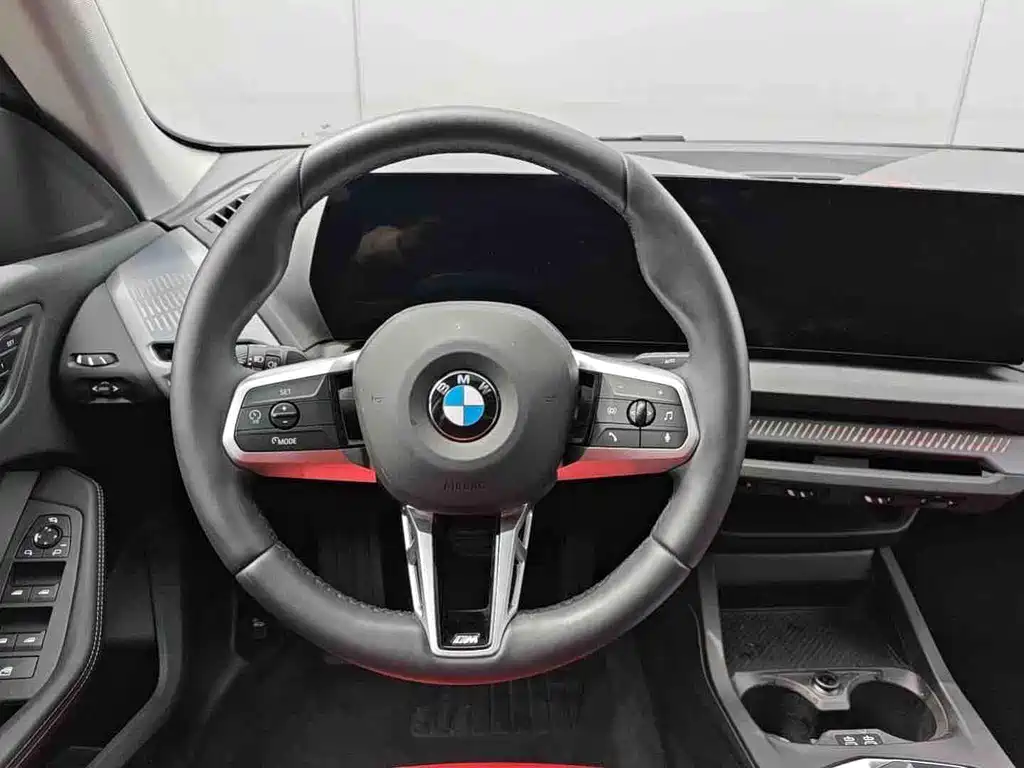 BMW BMW 2 Series 225L M Sport Package 2025 - thumbnail 11