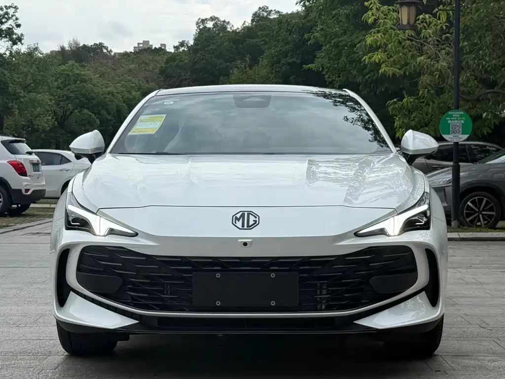 MG MG7 2.0T Trophy+ Super Sport Edition 2026 - thumbnail 2